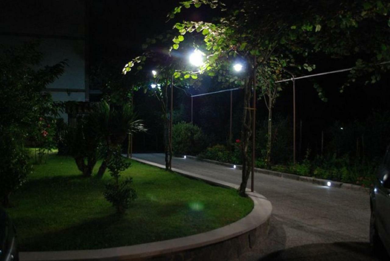 مبيت وإفطار Santo Stefano del Sole La Casa Sull'Aia,Av المظهر الخارجي الصورة